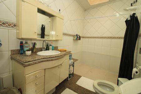 Casa à venda com 174m², 4 quartos e 2 vagasCasa1 - Banheiro social