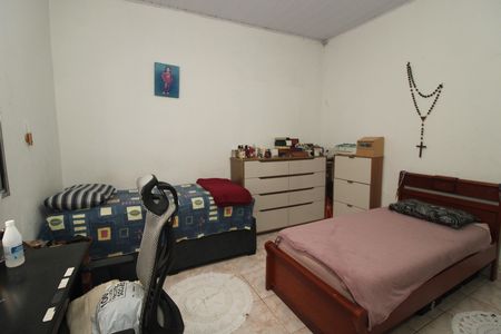 Casa à venda com 174m², 4 quartos e 2 vagasCasa 2 - Quarto