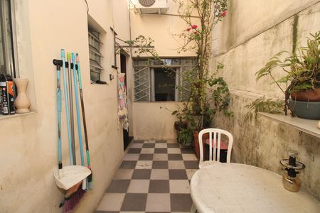Casa à venda com 174m², 4 quartos e 2 vagasCasa 1 - Quintal