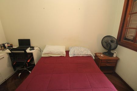 Casa à venda com 174m², 4 quartos e 2 vagasCasa1 - Quarto
