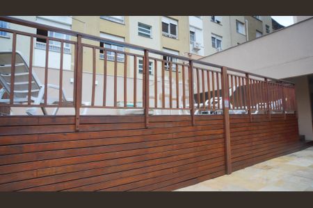 Apartamento à venda com 106m², 3 quartos e 2 vagas Apartamento à venda com 106m², 3 quartos e 2 vagasÁrea comum - Piscina