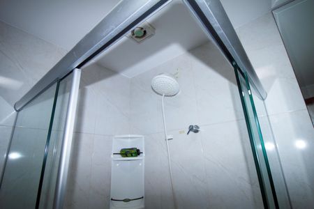 Casa para alugar com 90m², 3 quartos e 2 vagasBanheiro Social