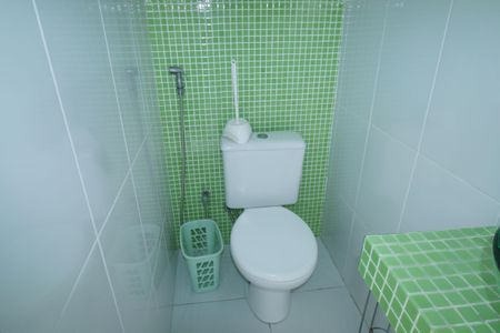 Casa para alugar com 90m², 3 quartos e 2 vagasBanheiro de serviço