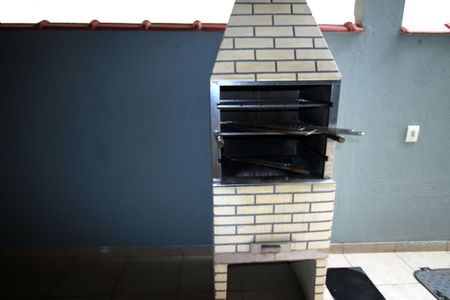 Casa para alugar com 90m², 3 quartos e 2 vagasChurrasqueira