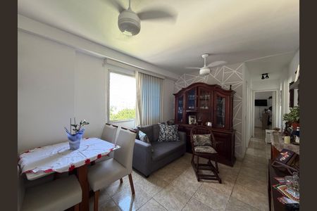 Apartamento à venda com 43m², 2 quartos e 1 vaga Apartamento à venda com 43m², 2 quartos e 1 vagaSala