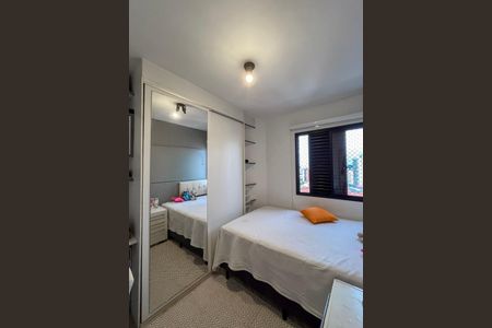 Apartamento à venda com 72m², 3 quartos e 2 vagas Apartamento à venda com 72m², 3 quartos e 2 vagasQuarto 3