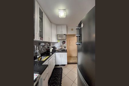 Apartamento à venda com 72m², 3 quartos e 2 vagas Apartamento à venda com 72m², 3 quartos e 2 vagasCozinha