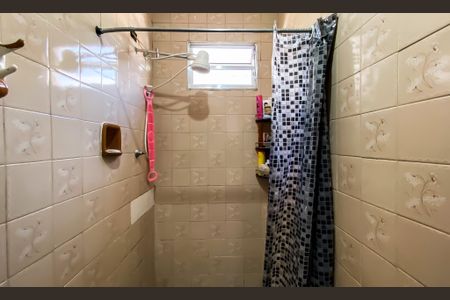 Banheiro  de casa à venda com 1 quarto, 250m² em Jardim Santa Maria, São Paulo