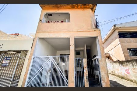 Casa para alugar com 250m², 1 quarto e 1 vaga Casa para alugar com 250m², 1 quarto e 1 vagaFachada