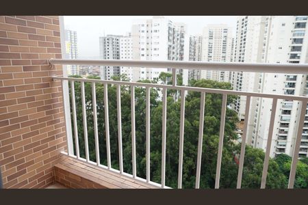 Sacada de apartamento à venda com 2 quartos, 56m² em Jardim Flor da Montanha, Guarulhos