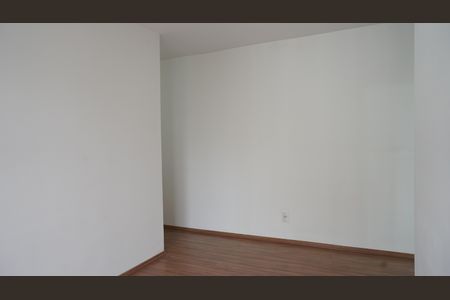 Sala de apartamento à venda com 2 quartos, 56m² em Jardim Flor da Montanha, Guarulhos