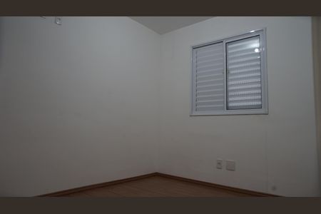 Quarto 1 de apartamento à venda com 2 quartos, 56m² em Jardim Flor da Montanha, Guarulhos