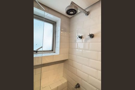 Apartamento para alugar com 60m², 2 quartos e 1 vaga Apartamento para alugar com 60m², 2 quartos e 1 vagaBanheiro