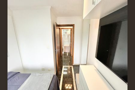 Apartamento à venda com 57m², 2 quartos e 1 vagaQuarto 2