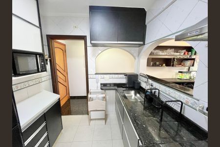 Apartamento à venda com 57m², 2 quartos e 1 vagaCozinha