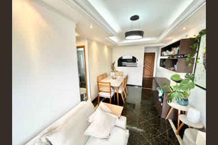 Apartamento à venda com 57m², 2 quartos e 1 vagaSala