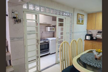 Casa para alugar com 175m², 3 quartos e 2 vagasCozinha