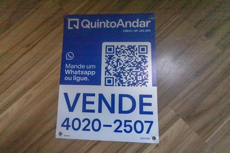 Casa à venda com 274m², 4 quartos e 2 vagas Casa à venda com 274m², 4 quartos e 2 vagasPlaca codigo