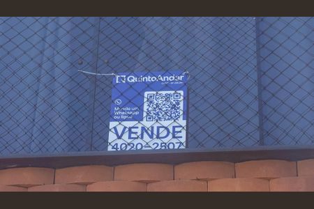 Casa à venda com 274m², 4 quartos e 2 vagas Casa à venda com 274m², 4 quartos e 2 vagasPlaca