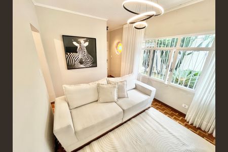 Sala de casa à venda com 3 quartos, 250m² em Vila Vitorio Mazzei, São Paulo