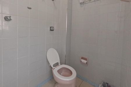 Casa para alugar com 210m², 3 quartos e 2 vagasBanheiro de Serviço