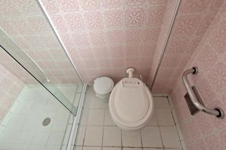 Casa para alugar com 210m², 3 quartos e 2 vagasBanheiro - 1º Piso