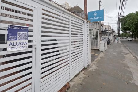 Casa para alugar com 210m², 3 quartos e 2 vagasFachada | Adesivo/Placa Quintoandar instalada 