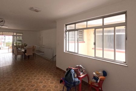 Casa para alugar com 210m², 3 quartos e 2 vagasSala de estar e jantar - 1º Piso