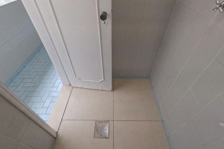 Casa para alugar com 210m², 3 quartos e 2 vagasBanheiro de Serviço