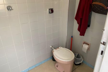 Casa para alugar com 210m², 3 quartos e 2 vagas Casa para alugar com 210m², 3 quartos e 2 vagasBanheiro de serviço