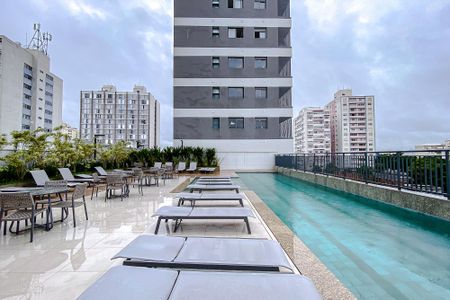 Apartamento para alugar com 38m², 2 quartos e sem vaga Apartamento para alugar com 38m², 2 quartos e sem vagaÁrea comum - Piscina
