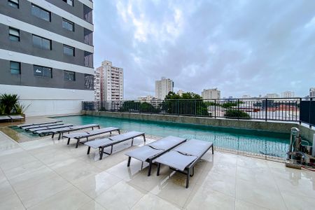 Apartamento para alugar com 38m², 2 quartos e sem vaga Apartamento para alugar com 38m², 2 quartos e sem vagaÁrea comum - Piscina
