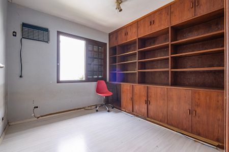 Quarto 3 de casa à venda com 4 quartos, 383m² em Pinheiros, São Paulo