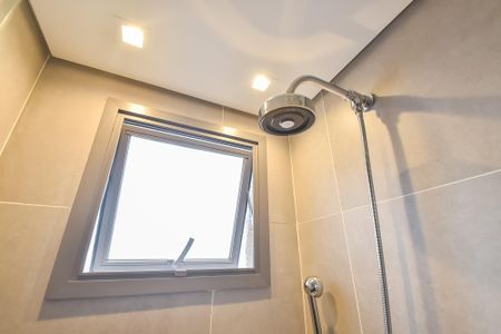 Apartamento à venda com 72m², 2 quartos e 1 vaga Apartamento à venda com 72m², 2 quartos e 1 vagaBanheiro da suíte 1