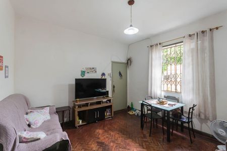 Apartamento à venda com 84m², 2 quartos e sem vagaSala