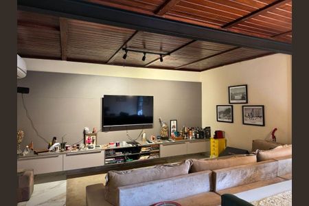 Casa à venda com 3 quartos, 300m² em Itaipu, Niterói