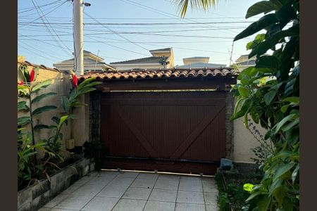 Casa à venda com 3 quartos, 300m² em Itaipu, Niterói