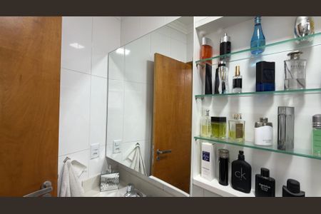 Casa à venda com 204m², 3 quartos e 2 vagasBanheiro da Suíte 3