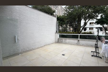 Casa à venda com 204m², 3 quartos e 2 vagasSacada