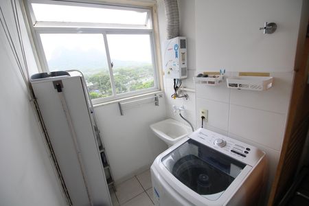 Apartamento à venda com 63m², 3 quartos e 1 vagaÁrea de Serviço