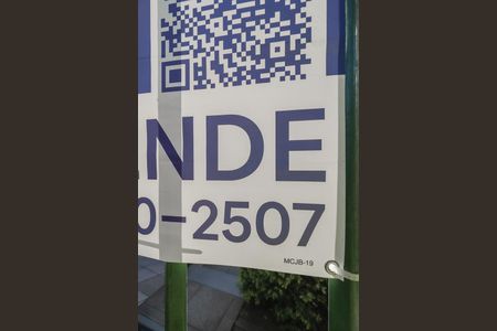 Casa de condomínio à venda com 306m², 5 quartos e 4 vagasFachada