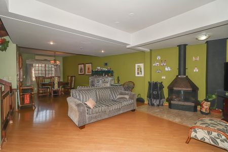 Casa de condomínio à venda com 306m², 5 quartos e 4 vagasSala 2