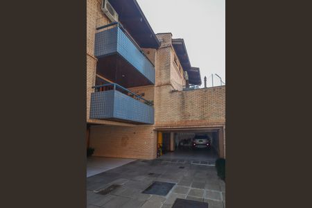 Casa de condomínio à venda com 306m², 5 quartos e 4 vagasFachada