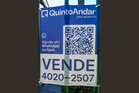 Casa de condomínio à venda com 306m², 5 quartos e 4 vagasFachada