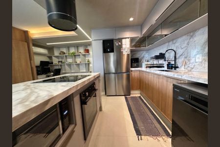 Apartamento à venda com 80m², 2 quartos e 2 vagasCozinha