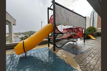 Apartamento à venda com 80m², 2 quartos e 2 vagasÁrea comum - Playground