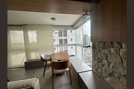 Apartamento à venda com 80m², 2 quartos e 2 vagasVaranda da Sala