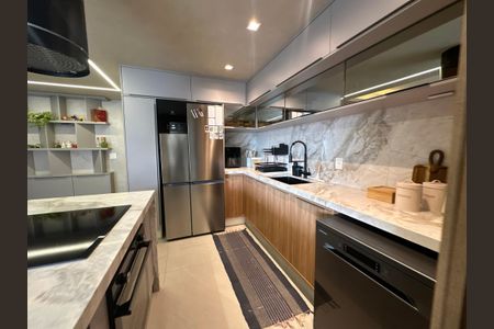 Apartamento à venda com 80m², 2 quartos e 2 vagasCozinha