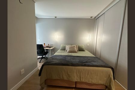 Apartamento à venda com 80m², 2 quartos e 2 vagasSuíte 1