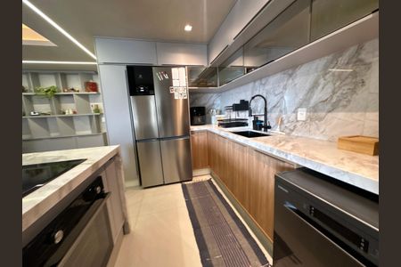 Apartamento à venda com 80m², 2 quartos e 2 vagasCozinha